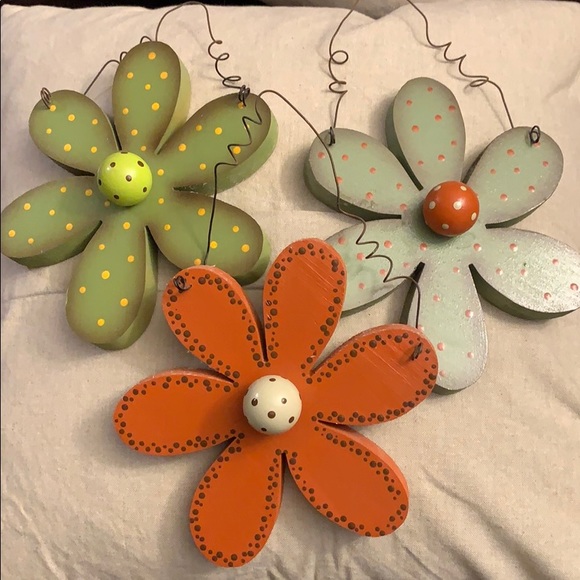Other - Handmade wooden flower set